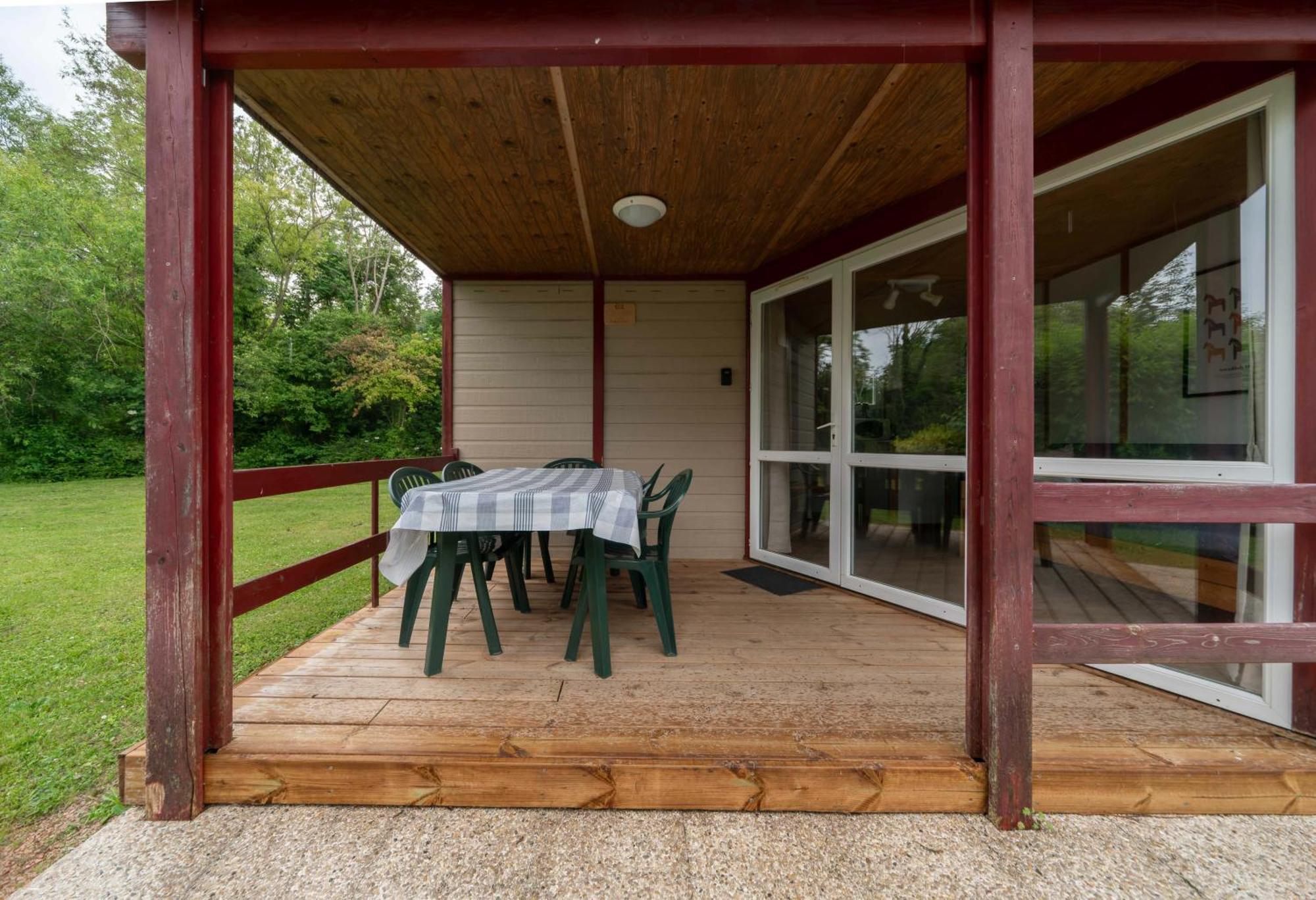 Camping Le Mont Libre - Cottage & Espace Nature - ガナ エクステリア 写真