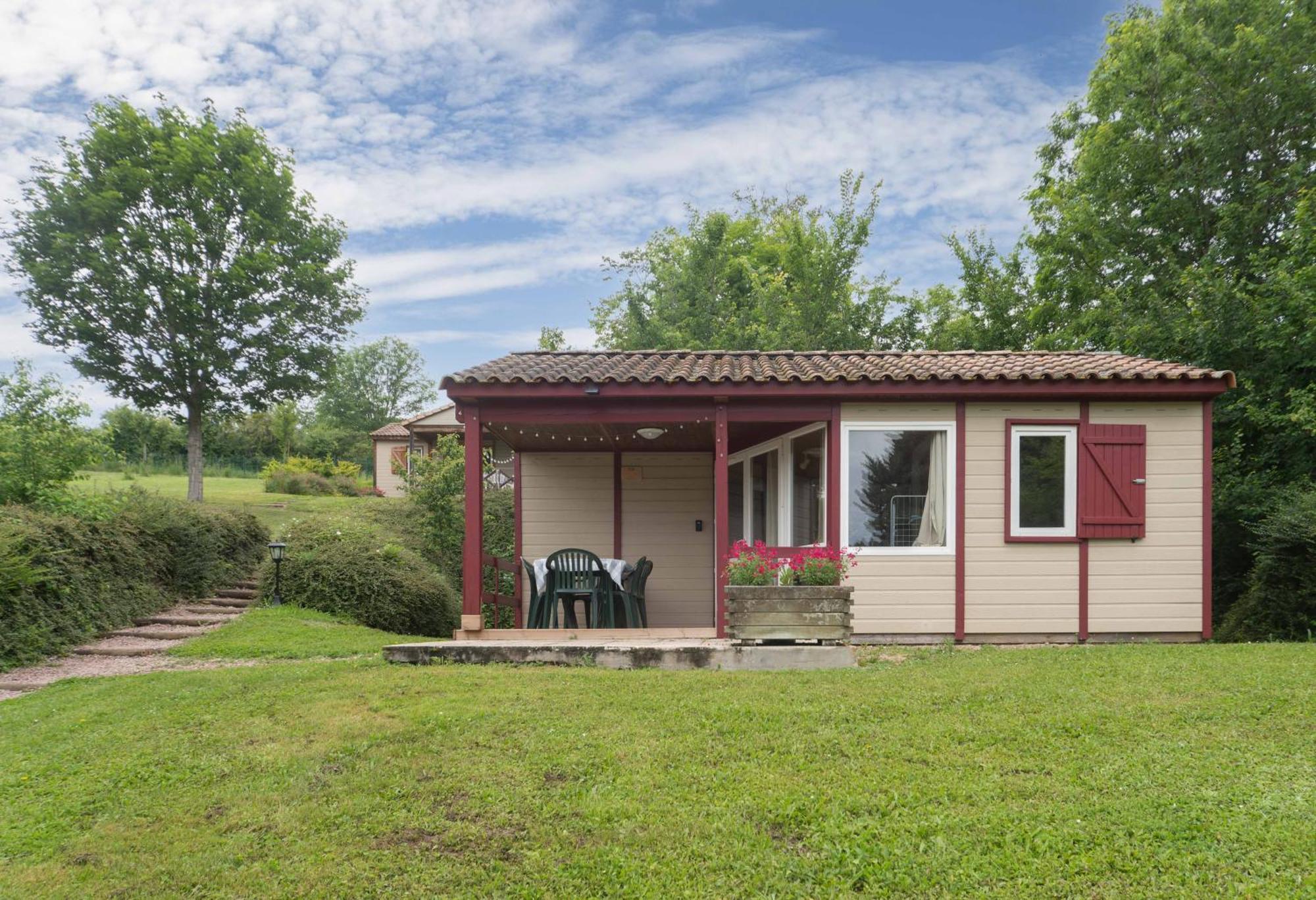 Camping Le Mont Libre - Cottage & Espace Nature - ガナ エクステリア 写真