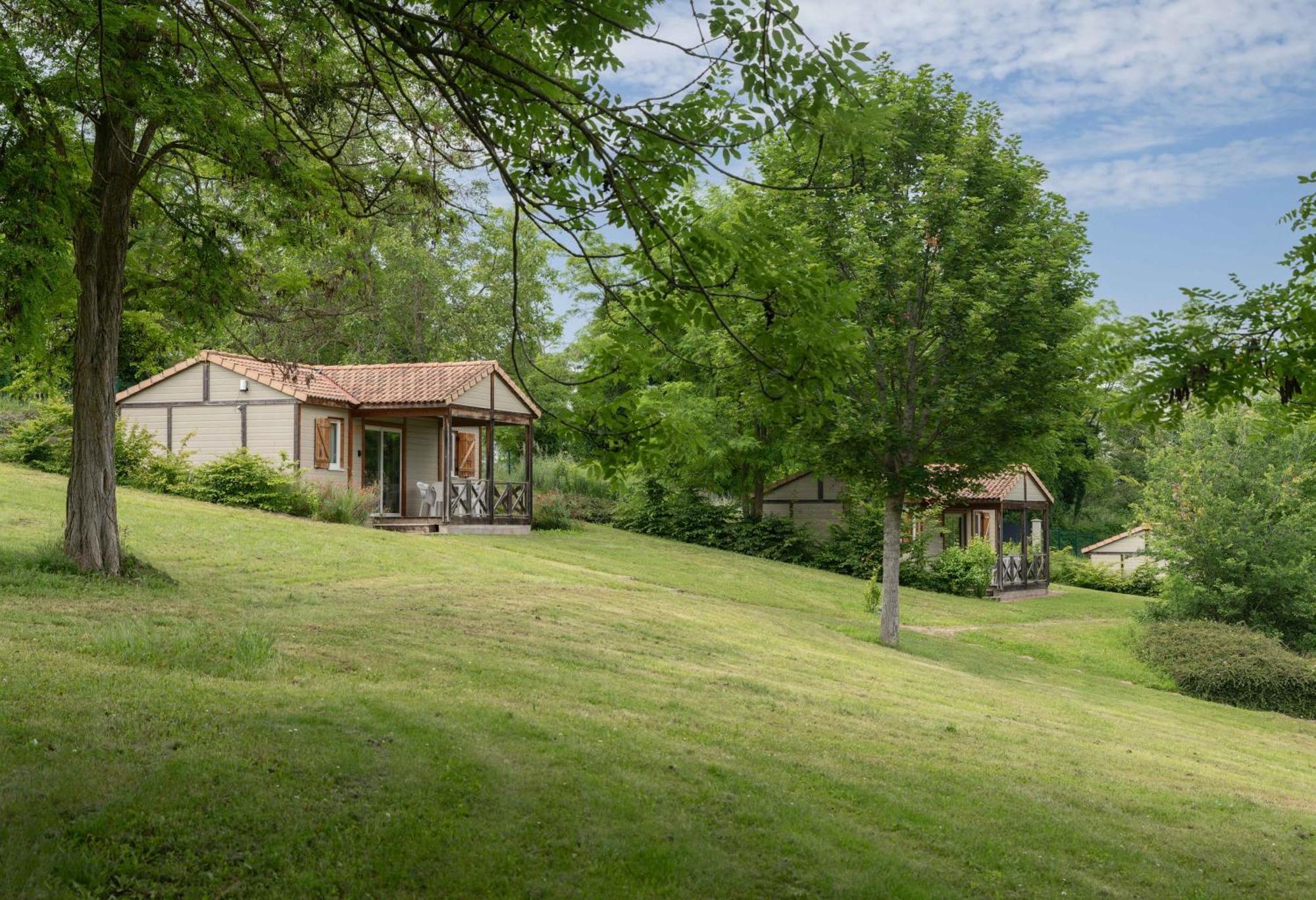Camping Le Mont Libre - Cottage & Espace Nature - ガナ エクステリア 写真